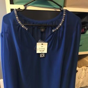 NWT Liz Claiborne Blouse. Size 2.